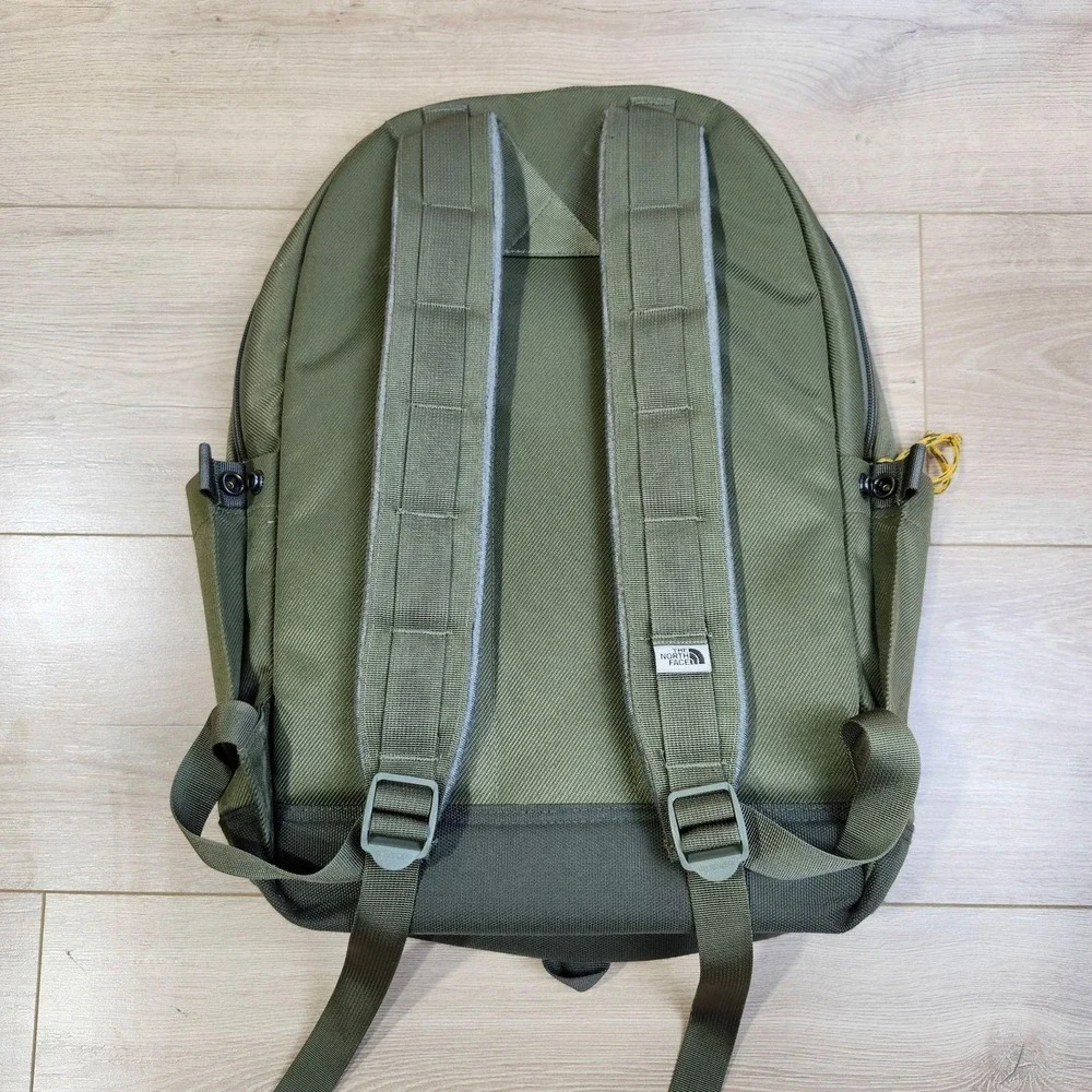 The North Face Daypack 22L Green Backpack Soft Case Bag